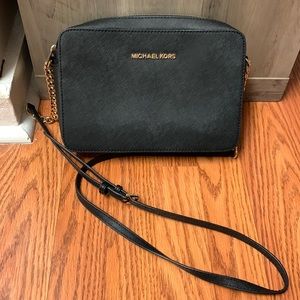 Michael Kors Large Jet Set Crossbody